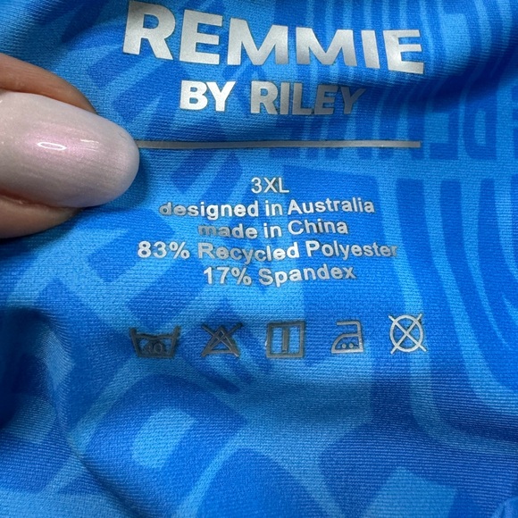 NEW Remmie‎ by Riley Ocean Blue Logo Print Square Neck Bikini Top 3XL - Picture 5 of 6
